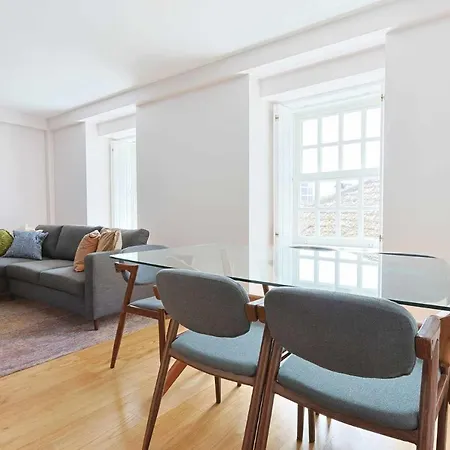 Apartment Downtown Charming Castelo